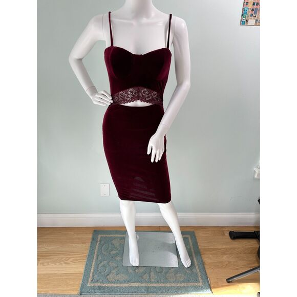 Windsor Burgundy Red Wine Velvet Mini Bodycon Cutout Corset Dress Size Small - Picture 8 of 9